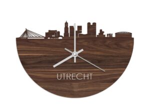 Utrecht skyline klok notenhout