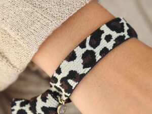 Luipaard geweven armband (beige) sfeerbeeld