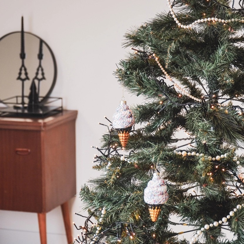 Ijsje kersthanger (glas) 4 Ijsje kersthanger (glas)