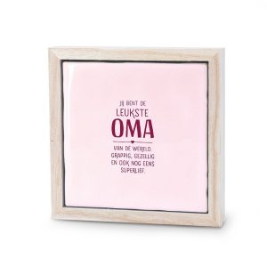 Oma decoratietegeltje
